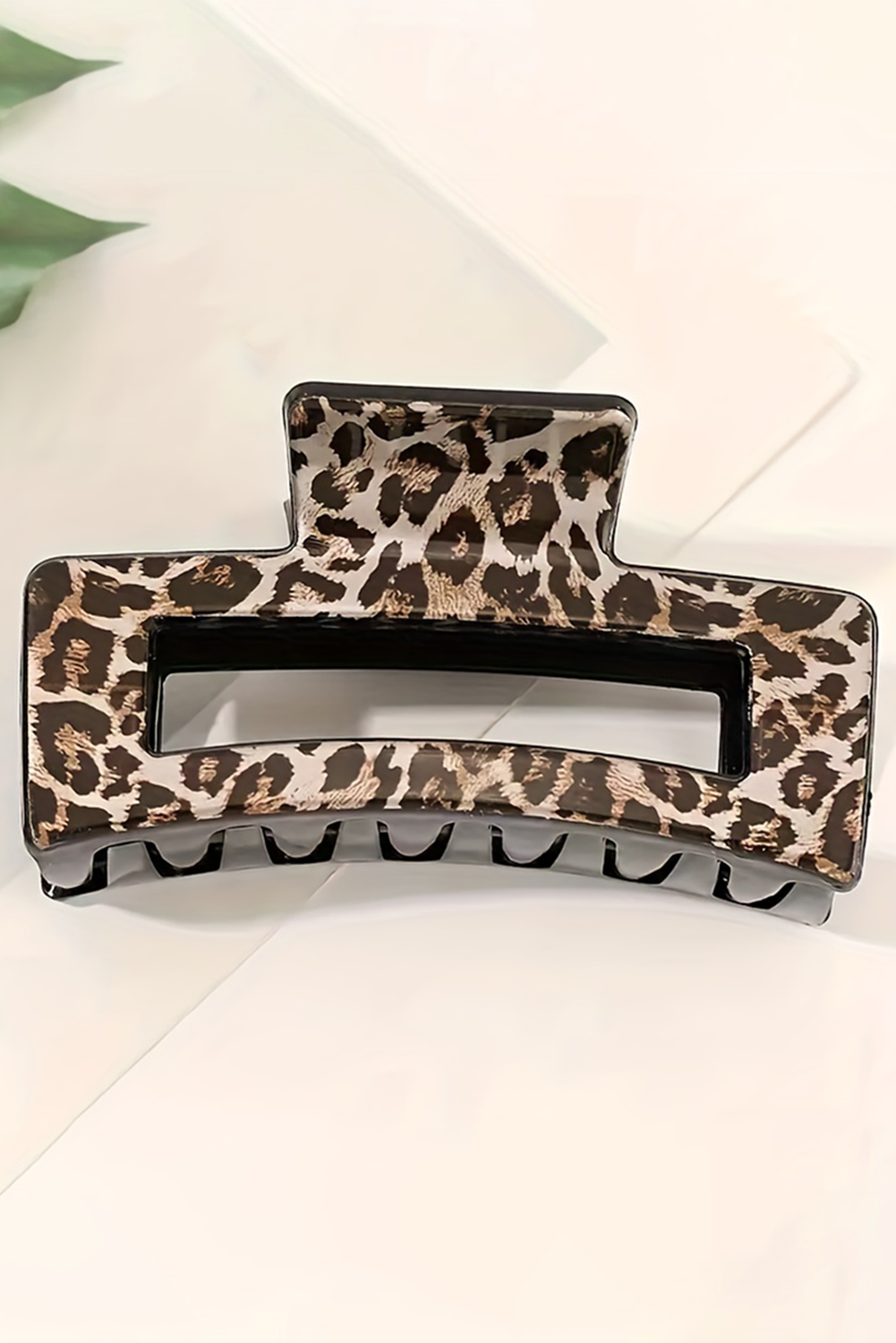 Parchment Elegant Leopard Hair Clip